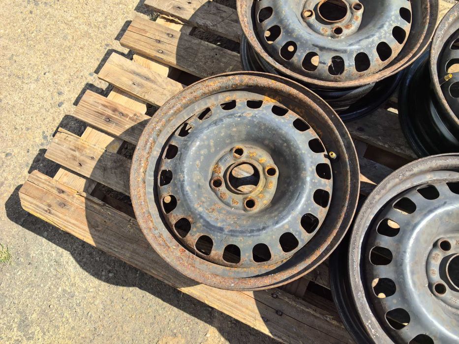 14 цола 4 х 100 мм Опел / Шевролет - 5,5 Инча / ЕТ 39