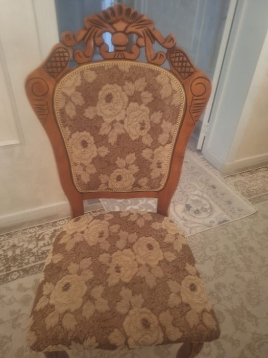 Продаётся стулья