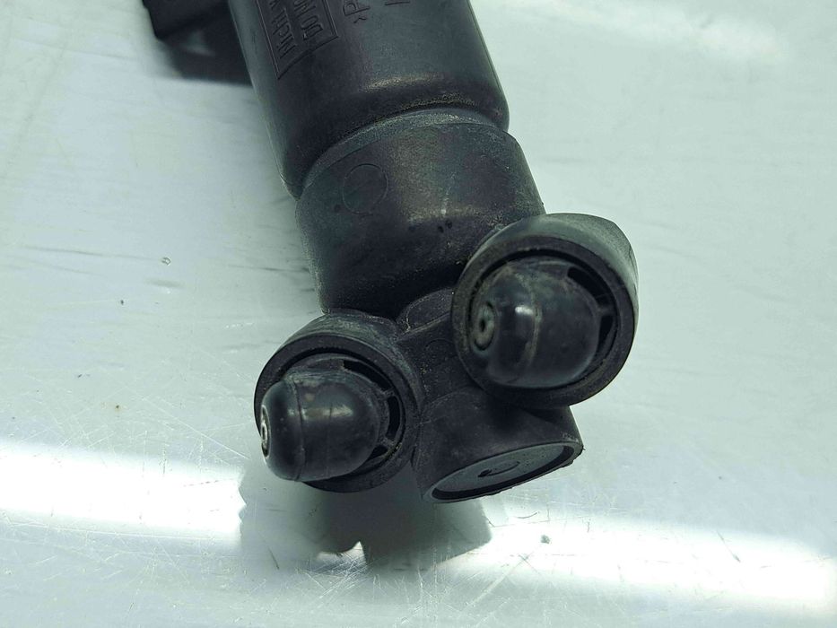 Spalator far dreapta Audi Q5 (8RB) [Fabr 2008-2016] S-line 8R0955102