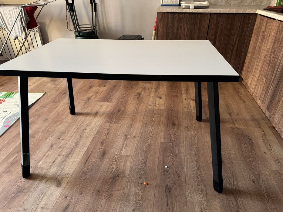 продам кухонный стол