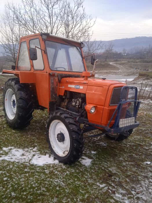 Vând  tractor Fiat OM 615