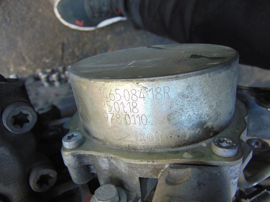 Pompa vacuum Renault Master 2.3 euro 6 opel movano nissan navara nv400 cod 146508418r