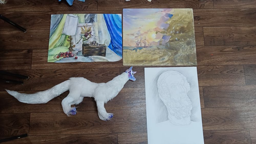 Игрушка ,подвижная лисичка