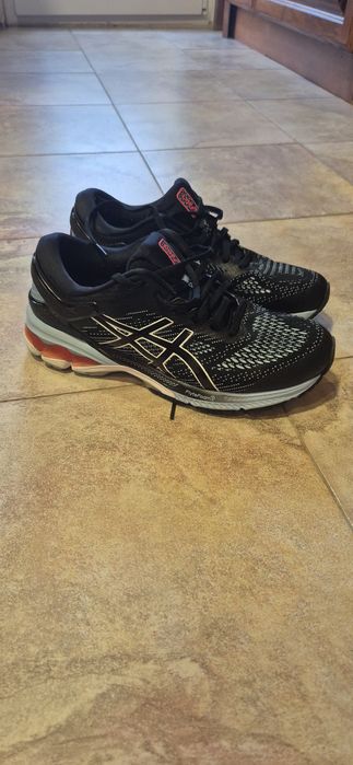 Всичко по 20 лв.бр.Само 2 снимка 50лв. asics,nike,geox