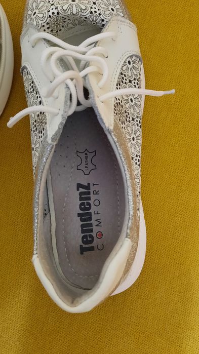 Обувки Tendenz естествена кожени