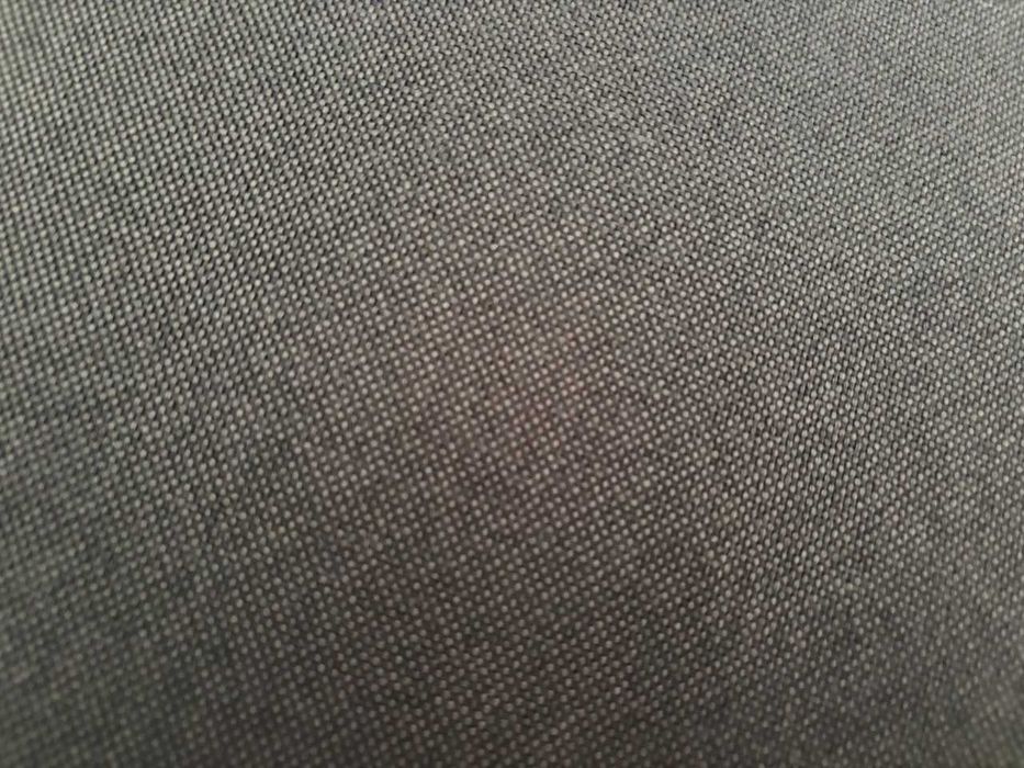 Дамаска, цвят черен