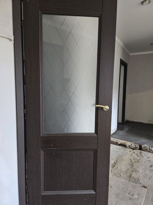Продам межкомнатные двери