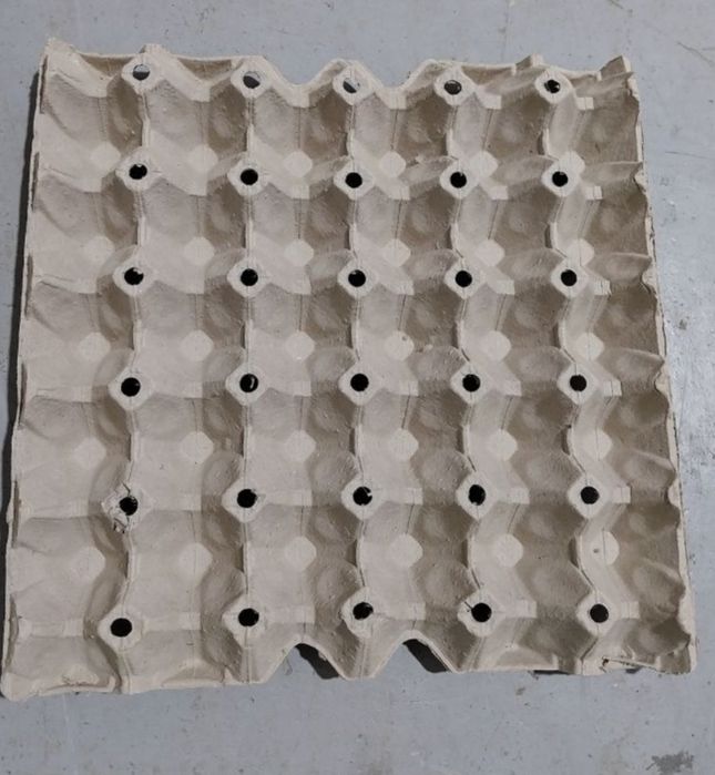 Cofraje pentru OUĂ,  stare foarte bună,  pt 30 OUĂ