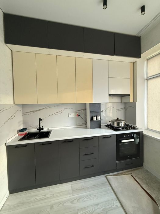 Кухонный гарнитур срочно продаетсЯ