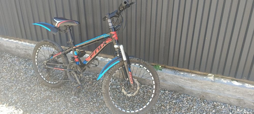 Детский велосипед продам срочно!