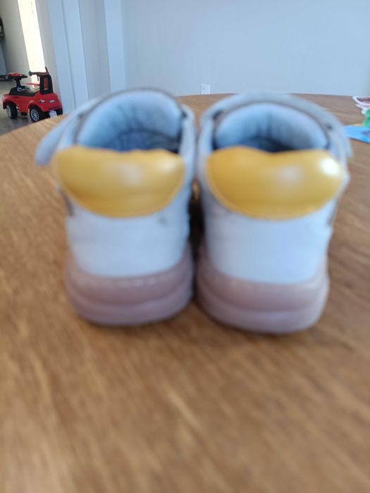 Обувки Понки босо краче, 21рр