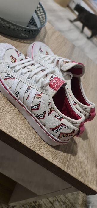 Sneakers Adidas Nizza J39