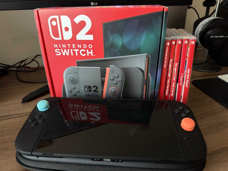 Конзола Nintendo Switch 2 + 5 игри и аксесоари