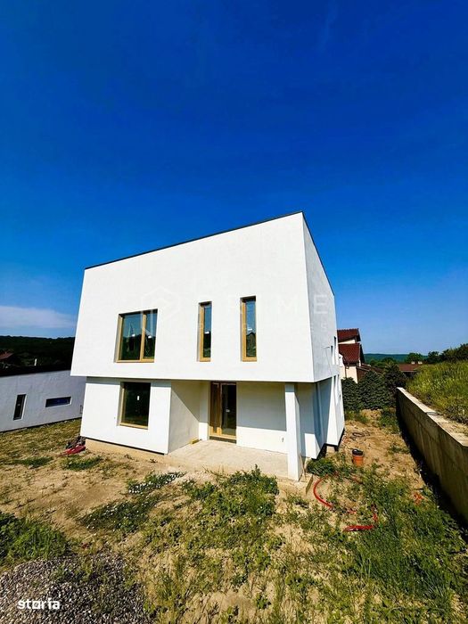 Casă nouă cu arhitectură mediteraneană | Semifinisată | 150 mp utili