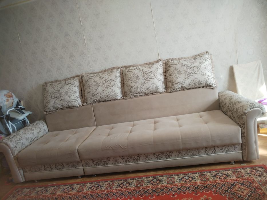 Продам диван хороший