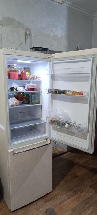 Продам холодильник LG