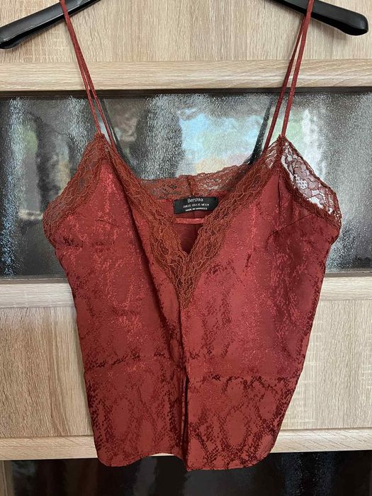 Топ с лимони H&M, Zara, Bershka, Guess, Hugo Boss