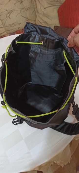 Спортен сак FITNESS WORLD-25 лв, мешка SKANSKA-25лв