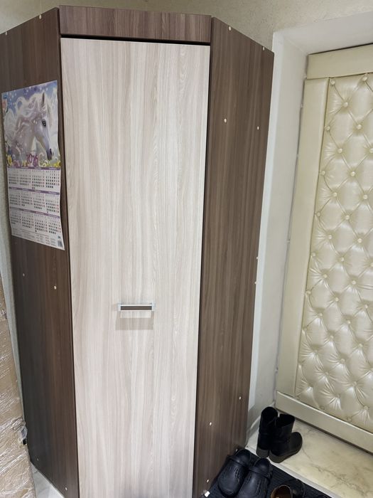 Шкаф угловой платиновый (продам)