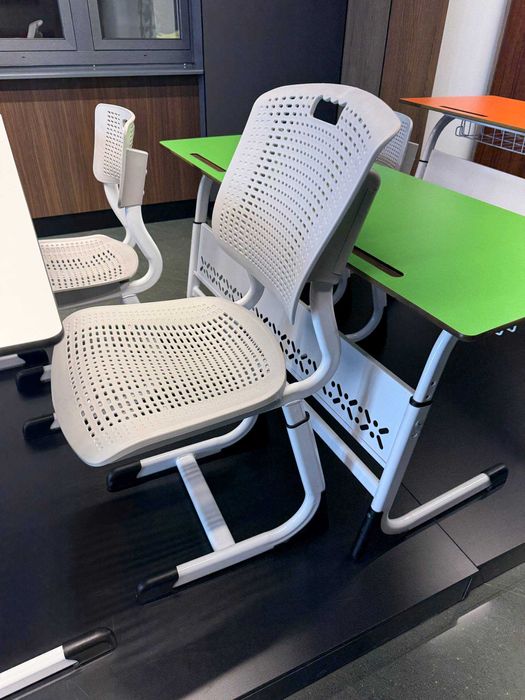 Парта и стулья  HPL MDF LDSP