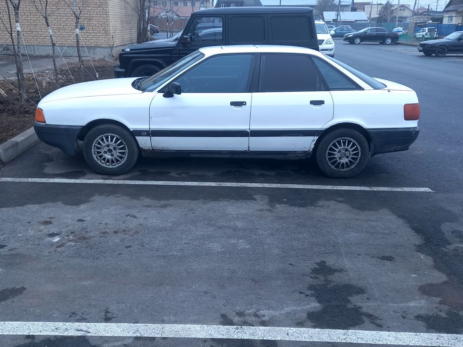 Ауди 80  год 1991