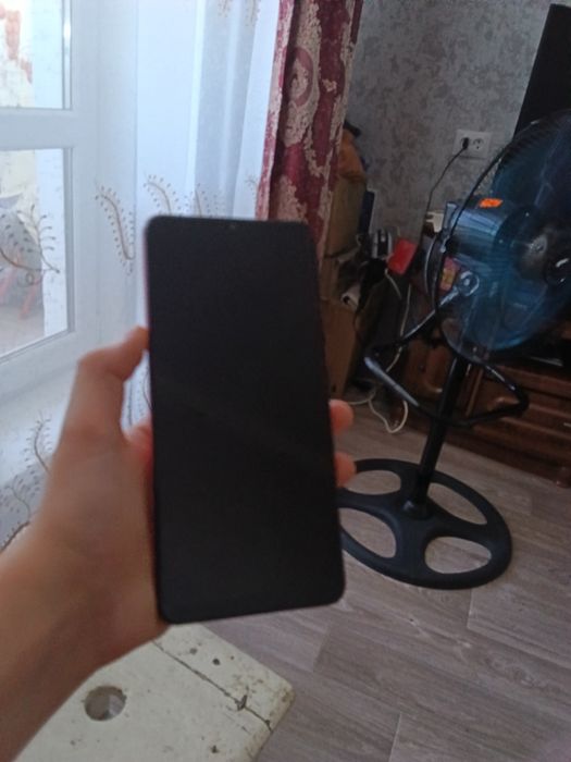 Продам Самсунг в хорошем состоянии