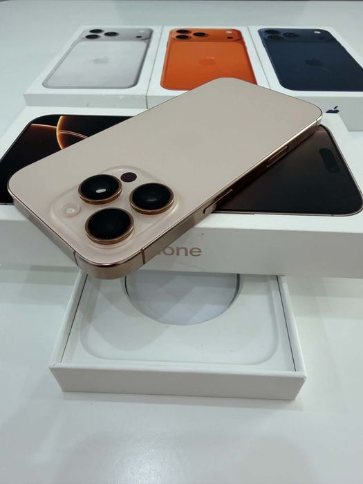 iPhone 16 Pro Max 256GB Gold