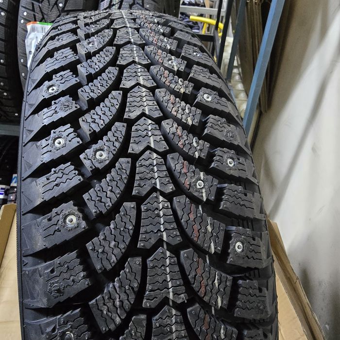 185/65r14 Maxtrek шипы зимние шины