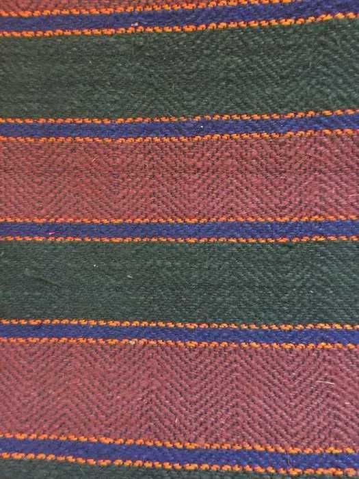 Traverse țesute manual