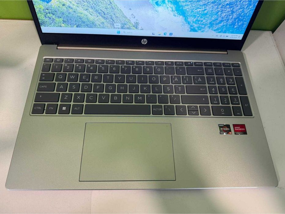 (Ag41) Laptop HP 15 B6097 - Garantie 2 ani!