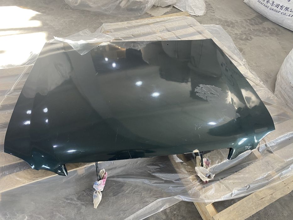 Lexus 470 продаётса капот от лексуса 470