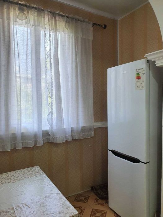 At Продается чистая 2 ком. на  Кадышева Авиасозлар-1