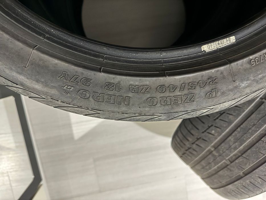 Vand cauciucuri de vara , o pereche pireli si o pereche continental