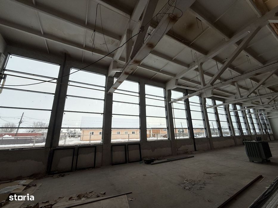 Inchiriez spatiu Comercial, Showroom, Hala depozitare, Producție