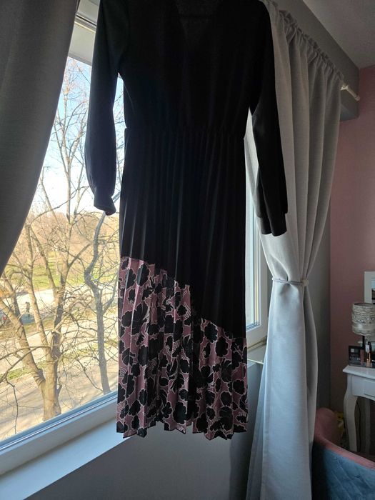 Черна стилна рокля