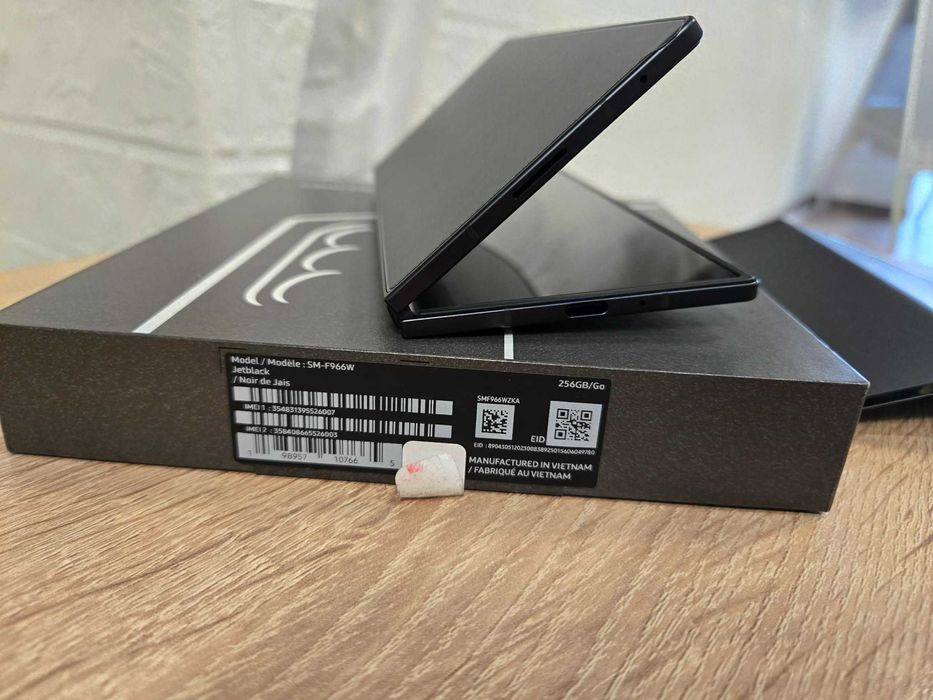 Samsung Z fold 7 12/256gb Чисто нов! PROMO