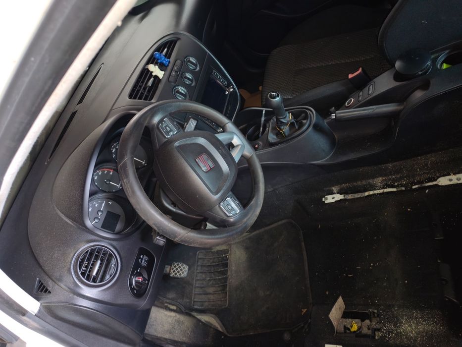 SEAT Leon 2010 — imagine 2