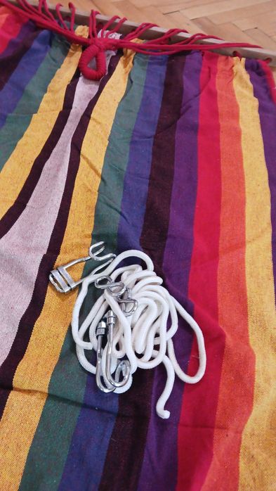 Хамак и барбарон.Хамака е нов.