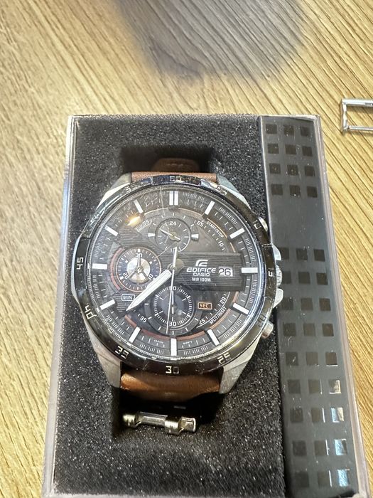 Часовник Casio Edifice