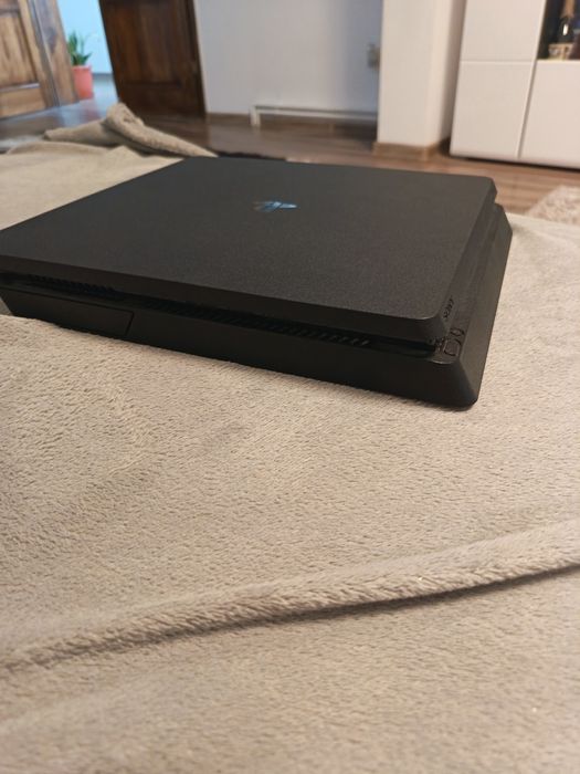 PS 4 Slim, hdmi și cablul lui