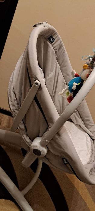 Chicco baby hug 4v1- кошара,шезлонг,стол+подарък-матрак