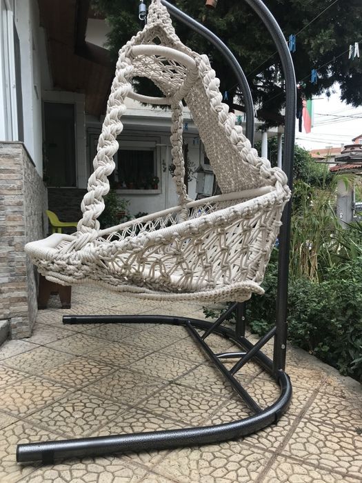 Люлеещо се кресло за градина