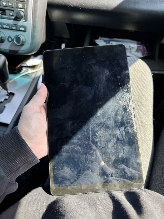 Продам планшет,на запчасти