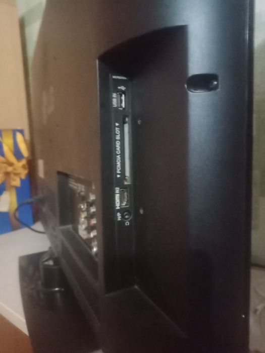 Продам телевизор