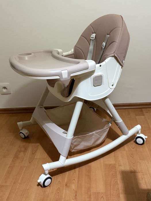 Scaun de masă pentru bebeluși – stare foarte bună