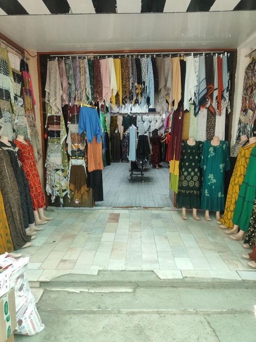 Продаётся 2 этажный магазин