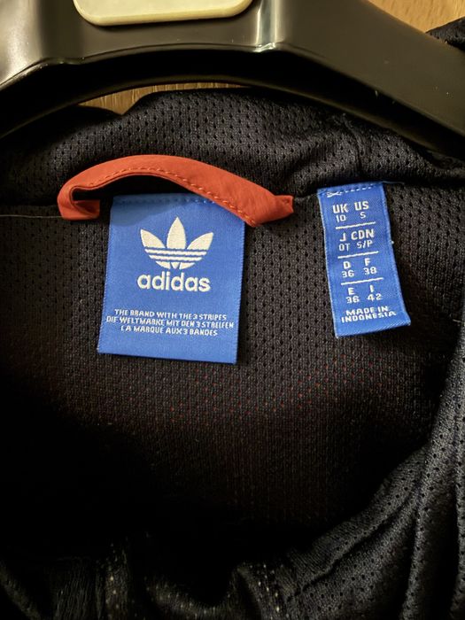 Продам ветровку Adidas . Original