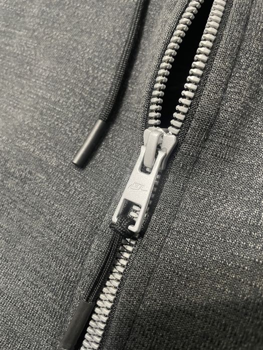 Продам кофту Nike оригинал размер S