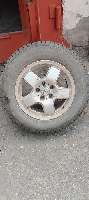 Продам комплект колёс