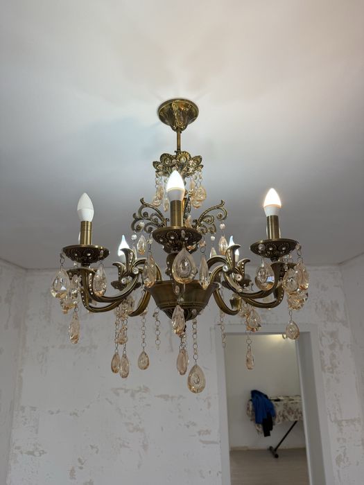 Люстра  для дома